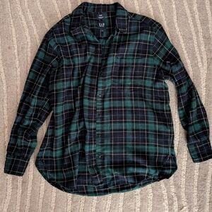 GAP Women's Casual Plaid Flannel in Green and Black 100% Cotton